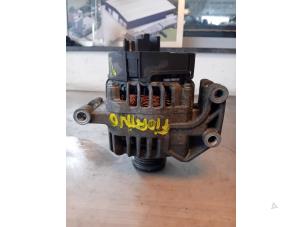 Gebruikte Dynamo Fiat Fiorino (225) 1.3 D 16V Multijet Prijs op aanvraag aangeboden door Autohandel-Smet Gebroeders NV