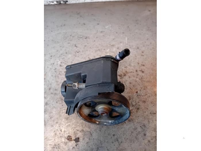 Gebruikte Servopomp Citroen Xsara (N1) 2.0 16V Prijs op aanvraag aangeboden door Autohandel-Smet Gebroeders NV