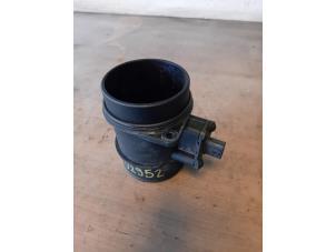 Gebruikte Luchthoeveelheidsmeter Renault Master III (EV/HV/UV/VA/VB/VD/VF/VG/VJ) 2.3 dCi 145 16V FWD Prijs op aanvraag aangeboden door Autohandel-Smet Gebroeders NV