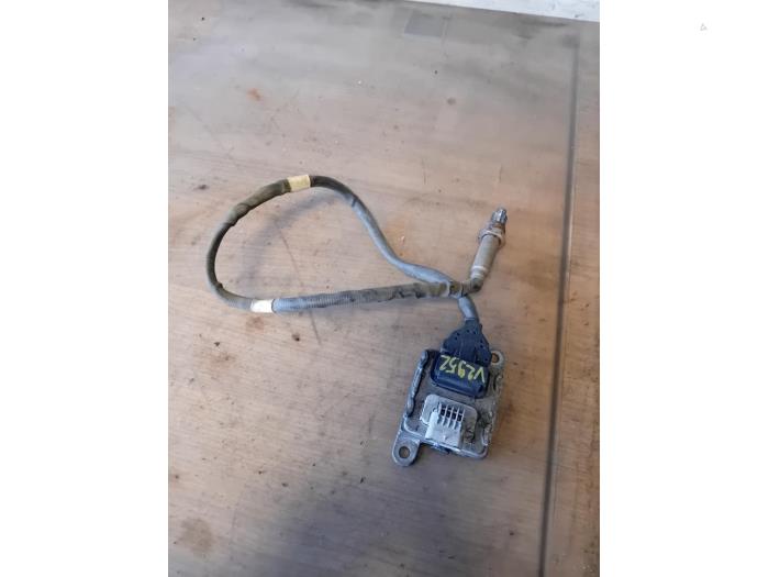 Gebruikte Nox sensor Renault Master III (EV/HV/UV/VA/VB/VD/VF/VG/VJ) 2.3 dCi 145 16V FWD Prijs op aanvraag aangeboden door Autohandel-Smet Gebroeders NV