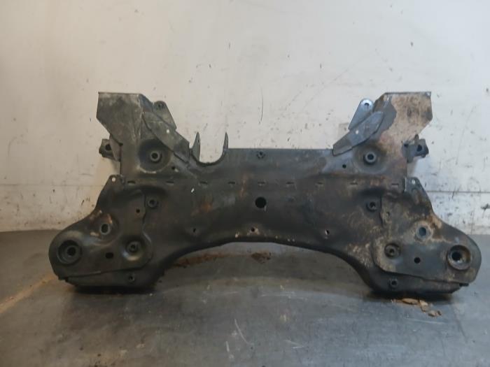 Gebruikte Subframe Renault Master III (EV/HV/UV/VA/VB/VD/VF/VG/VJ) 2.3 dCi 145 16V FWD Prijs op aanvraag aangeboden door Autohandel-Smet Gebroeders NV
