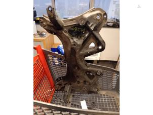 Gebruikte Subframe Fiat 500 (312) 1.0 Hybrid Prijs op aanvraag aangeboden door Autohandel-Smet Gebroeders NV