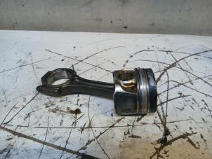 Gebruikte Drijfstang Volkswagen Tiguan (5N1/2) 2.0 TDI 16V 4Motion Prijs op aanvraag aangeboden door Autohandel-Smet Gebroeders NV