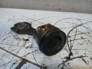 Gebruikte Drijfstang Volkswagen Tiguan (5N1/2) 2.0 TDI 16V 4Motion Prijs op aanvraag aangeboden door Autohandel-Smet Gebroeders NV