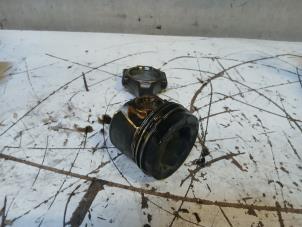 Gebruikte Drijfstang Volkswagen Tiguan (5N1/2) 2.0 TDI 16V 4Motion Prijs op aanvraag aangeboden door Autohandel-Smet Gebroeders NV