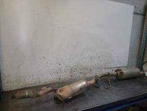 Gebruikte Katalysator Renault Trafic Passenger (1JL/2JL/3JL/4JL) 2.0 dCi 16V 170 Prijs op aanvraag aangeboden door Autohandel-Smet Gebroeders NV