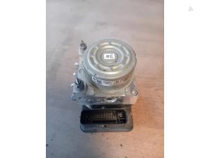 Gebruikte ABS Pomp Dacia Jogger 1.0 TCe 110 12V Prijs op aanvraag aangeboden door Autohandel-Smet Gebroeders NV