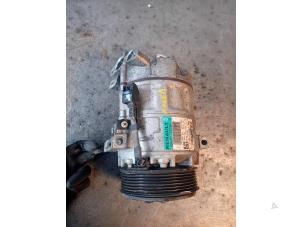 Gebruikte Aircopomp Renault Trafic Passenger (1JL/2JL/3JL/4JL) 2.0 dCi 16V 170 Prijs op aanvraag aangeboden door Autohandel-Smet Gebroeders NV