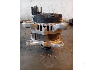 Gebruikte Alternator Renault Trafic Passenger (1JL/2JL/3JL/4JL) 2.0 dCi 16V 170 Prijs op aanvraag aangeboden door Autohandel-Smet Gebroeders NV