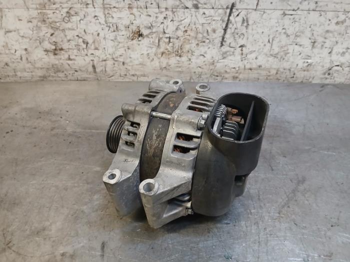 Gebruikte Alternator BMW 6 serie Gran Coupe (F06) 650i V8 32V Prijs op aanvraag aangeboden door Autohandel-Smet Gebroeders NV