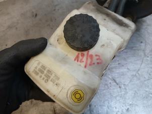 Gebruikte Hoofdremcilinder Mercedes Vito (639.6) 2.2 111 CDI 16V Prijs op aanvraag aangeboden door Autohandel-Smet Gebroeders NV