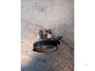 Gebruikte Servopomp Chrysler Voyager/Grand Voyager (RT) 2.8 CRD 16V Grand Voyager Prijs op aanvraag aangeboden door Autohandel-Smet Gebroeders NV