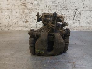 Gebruikte Remklauw (Tang) rechts-achter Ford Transit 2.2 TDCi 16V Prijs op aanvraag aangeboden door Autohandel-Smet Gebroeders NV