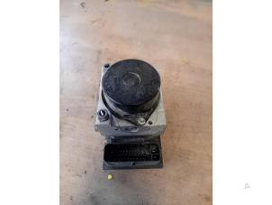 Gebruikte ABS Pomp Volkswagen Polo V (6R) 1.2 12V BlueMotion Technology Prijs op aanvraag aangeboden door Autohandel-Smet Gebroeders NV