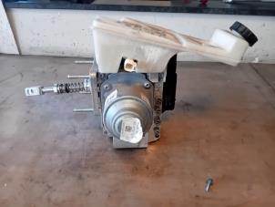 Gebruikte ABS Pomp Ford Focus 4 1.0 EcoBoost 12V Hybrid 125 Prijs op aanvraag aangeboden door Autohandel-Smet Gebroeders NV