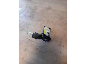 Gebruikte Luchthoeveelheidsmeter Renault Trafic Passenger (1JL/2JL/3JL/4JL) 2.0 dCi 16V 170 Prijs op aanvraag aangeboden door Autohandel-Smet Gebroeders NV