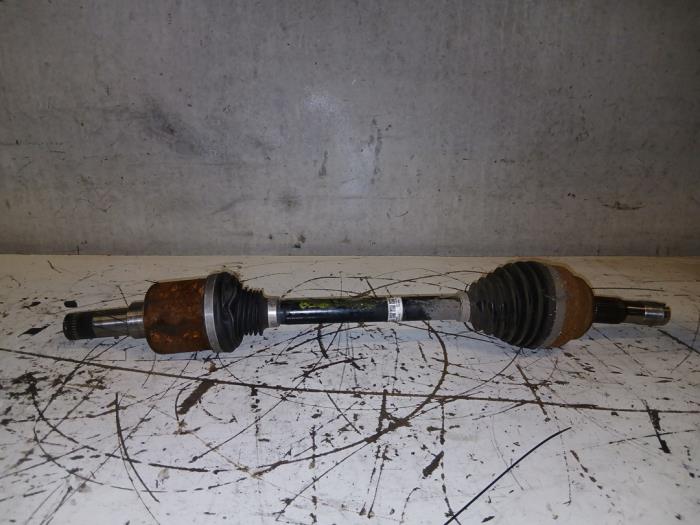 Gebruikte Aandrijfas links-voor Citroen Jumper (U9) 2.2 Blue HDi 140 Prijs op aanvraag aangeboden door Autohandel-Smet Gebroeders NV