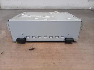 Gebruikte Navigatie computer Landrover Discovery Sport (LC) 2.0 eD4 150 16V Prijs op aanvraag aangeboden door Autohandel-Smet Gebroeders NV