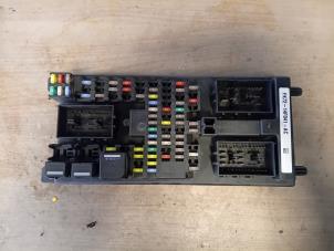 Gebruikte Zekeringkast Landrover Discovery Sport (LC) 2.0 eD4 150 16V Prijs op aanvraag aangeboden door Autohandel-Smet Gebroeders NV