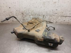 Gebruikte Adblue tank Landrover Discovery Sport (LC) 2.0 eD4 150 16V Prijs op aanvraag aangeboden door Autohandel-Smet Gebroeders NV