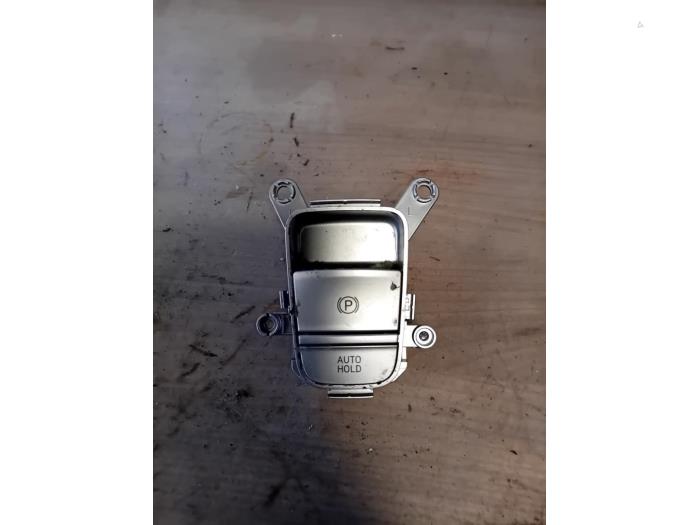 Gebruikte Handrem schakelaar Hyundai Tucson (NX) 1.6 CRDi 16V Prijs op aanvraag aangeboden door Autohandel-Smet Gebroeders NV