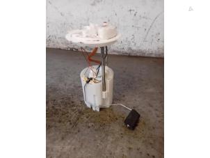 Gebruikte Tank element Pomp Fiat 500X (334) 1.0 FireFly Turbo 114 12V Prijs op aanvraag aangeboden door Autohandel-Smet Gebroeders NV