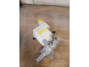 Gebruikte Hoofdremcilinder Fiat 500X (334) 1.0 FireFly Turbo 114 12V Prijs op aanvraag aangeboden door Autohandel-Smet Gebroeders NV