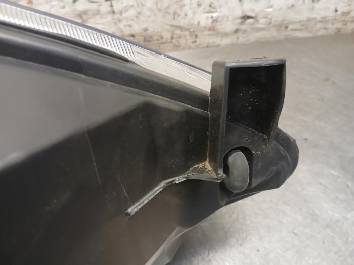 Koplamp links van een Ford B-Max (JK8) 1.0 EcoBoost 12V 125 2013