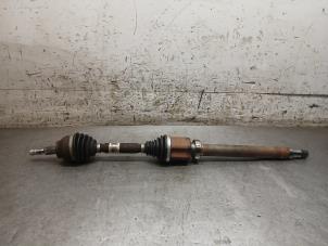 Gebruikte Steekas links-voor Ford Kuga II (DM2) 1.5 EcoBoost 16V 120 Prijs € 181,50 Inclusief btw aangeboden door Autohandel-Smet Gebroeders NV