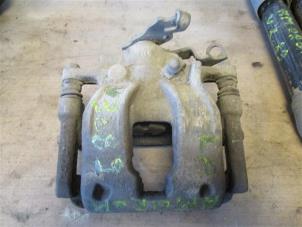 Gebruikte Remklauw (Tang) links-achter Volkswagen Amarok 3.0 TDI V6 24V 4Motion Prijs op aanvraag aangeboden door Autohandel-Smet Gebroeders NV