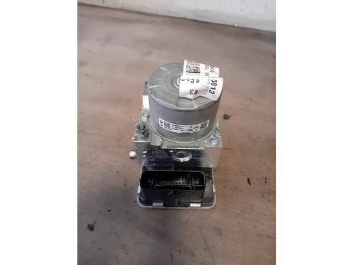 Gebruikte ABS Pomp Renault Megane IV (RFBB) 1.8 TCe 16V RS Trophy Prijs € 302,50 Inclusief btw aangeboden door Autohandel-Smet Gebroeders NV