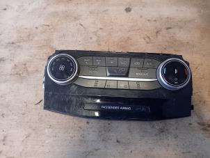 Gebruikte Bedieningspaneel Airco Ford Puma 1.5 EcoBoost 12V ST Prijs op aanvraag aangeboden door Autohandel-Smet Gebroeders NV