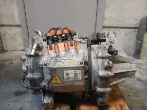 Gebruikte Elektromotor elektrische auto Volvo V60 II (ZW) 2.0 T6 16V Twin Engine Prijs € 1.815,00 Inclusief btw aangeboden door Autohandel-Smet Gebroeders NV