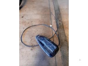 Gebruikte Antenne Renault Megane IV (RFBB) 1.8 TCe 16V RS Trophy Prijs € 121,00 Inclusief btw aangeboden door Autohandel-Smet Gebroeders NV