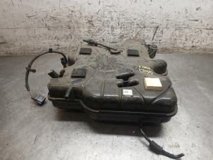 Gebruikte Adblue tank Jaguar E-Pace 2.0 D 180 16V AWD Prijs € 332,75 Inclusief btw aangeboden door Autohandel-Smet Gebroeders NV