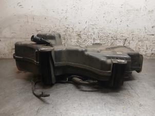 Gebruikte Ureumreservoir Hyundai Tucson (NX) 1.6 CRDi 16V Prijs € 484,00 Inclusief btw aangeboden door Autohandel-Smet Gebroeders NV