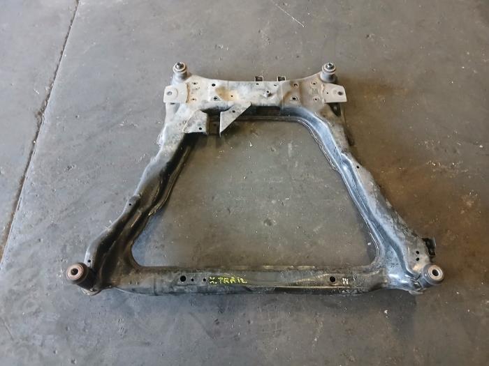 Gebruikte Subframe Nissan X-Trail (T32) 1.7 dCi Prijs € 302,50 Inclusief btw aangeboden door Autohandel-Smet Gebroeders NV