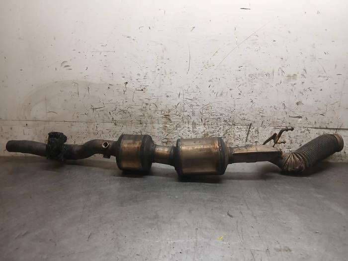Gebruikte Roetfilter Volkswagen Golf VIII (CD1) 1.0 eTSI 12V Prijs € 423,50 Inclusief btw aangeboden door Autohandel-Smet Gebroeders NV