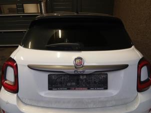 Gebruikte Achterklep Fiat 500X (334) 1.6 D 16V Multijet II Prijs € 484,00 Inclusief btw aangeboden door Autohandel-Smet Gebroeders NV