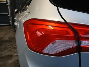 Gebruikte Achterlicht links Ford Focus 4 1.0 Ti-VCT EcoBoost 12V 125 Prijs € 181,50 Inclusief btw aangeboden door Autohandel-Smet Gebroeders NV