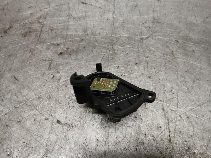 Gebruikte Gaspedaalpositie Sensor Peugeot 508 (F3/FB/FH/FP) 1.6 16V Hybrid 225 Prijs € 24,20 Inclusief btw aangeboden door Autohandel-Smet Gebroeders NV