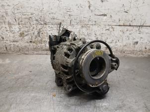 Gebruikte Alternator Peugeot 508 (F3/FB/FH/FP) 1.6 16V Hybrid 225 Prijs € 484,00 Inclusief btw aangeboden door Autohandel-Smet Gebroeders NV