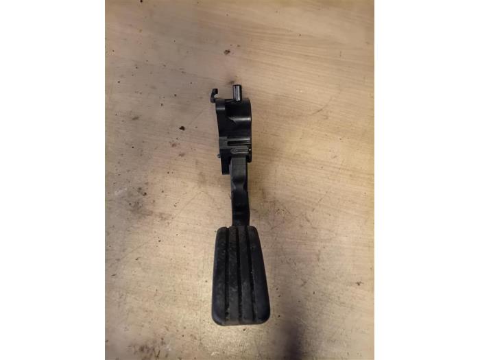 Gebruikte Gaspedaalpositie Sensor Renault Express 1.3 TCE 100 16V Prijs € 72,60 Inclusief btw aangeboden door Autohandel-Smet Gebroeders NV
