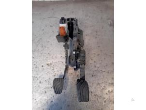 Gebruikte Pedalen Set Nissan Juke (F16) 1.0 DIG-T 117 12V Prijs op aanvraag aangeboden door Autohandel-Smet Gebroeders NV