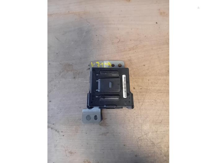 Gebruikte Alarm module Nissan Juke (F16) 1.0 DIG-T 117 12V Prijs op aanvraag aangeboden door Autohandel-Smet Gebroeders NV