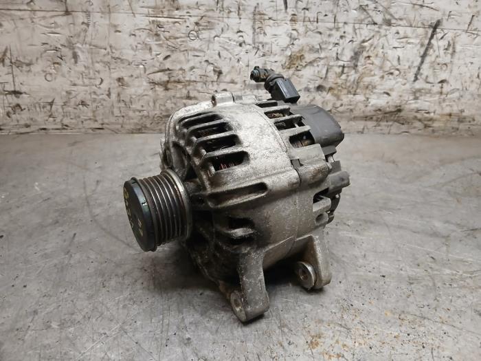 Gebruikte Dynamo Citroen C4 Picasso (3D/3E) 1.2 12V PureTech 130 Prijs € 60,50 Inclusief btw aangeboden door Autohandel-Smet Gebroeders NV