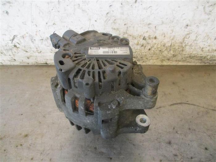 Gebruikte Dynamo Fiat Ducato (243/244/245/247) 2.0 JTD 11 Prijs € 60,50 Inclusief btw aangeboden door Autohandel-Smet Gebroeders NV