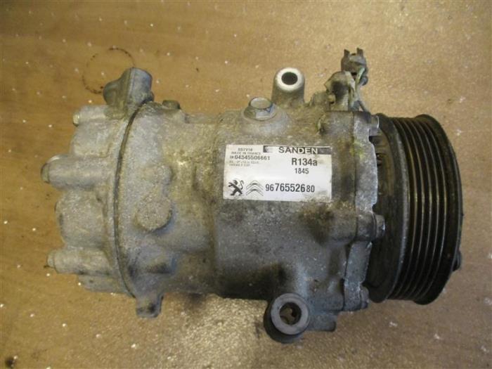 Gebruikte Aircopomp Fiat Ducato (243/244/245/247) 2.0 JTD 11 Prijs € 60,50 Inclusief btw aangeboden door Autohandel-Smet Gebroeders NV