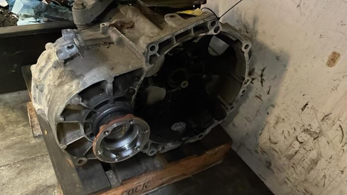 Gebruikte Versnellingsbak Seat Alhambra (7N) 2.0 TDI 16V Prijs op aanvraag aangeboden door Autohandel-Smet Gebroeders NV