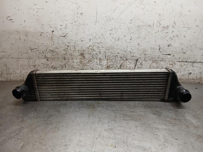 Gebruikte Intercooler Opel Movano 2.3 CDTi Biturbo 16V FWD Prijs € 90,75 Inclusief btw aangeboden door Autohandel-Smet Gebroeders NV